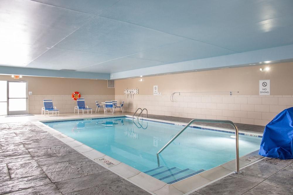 Hotel Toledo - I-80/90 By Ihg